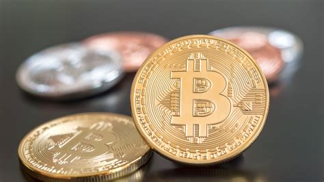 Ethereum: Are bitcoin Merkle trees always binary?
